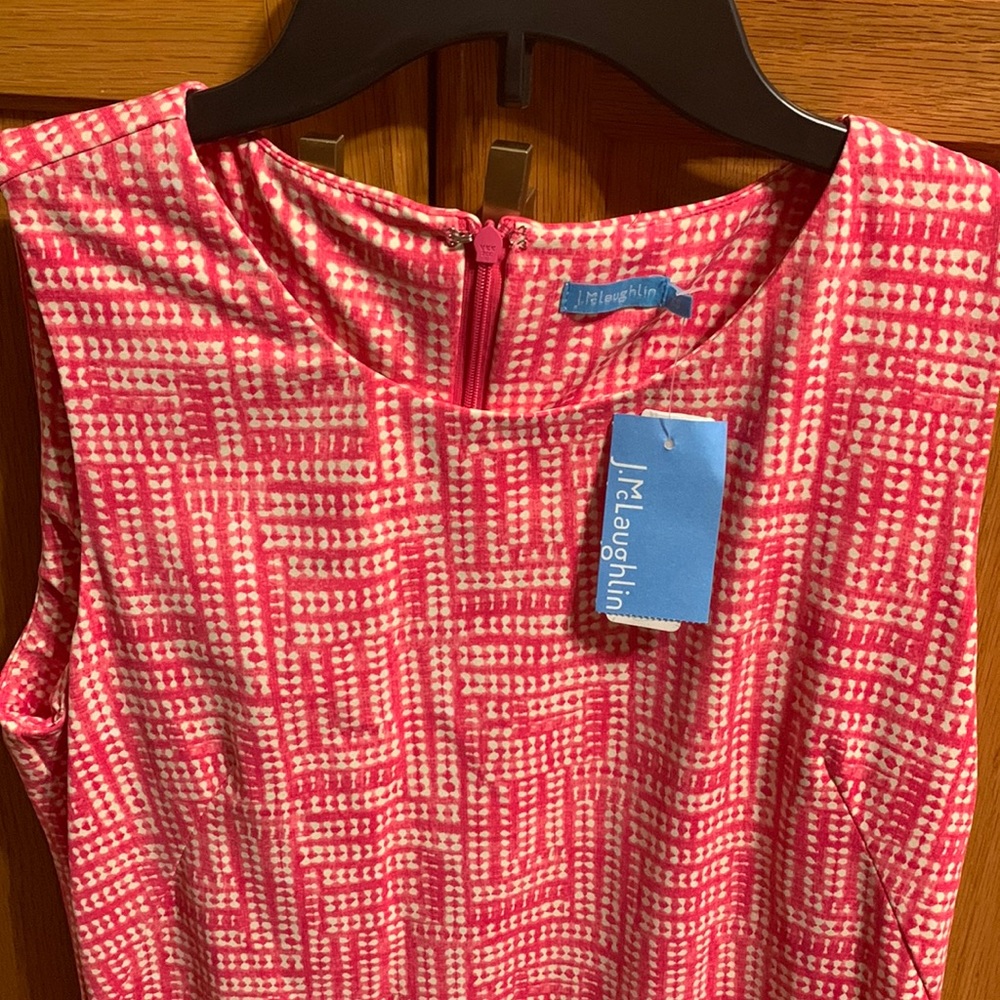 NWT J McLaughlin Pink and White abstract print dress.    XS.   Back zipper.